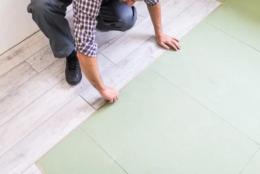 Jaką izolację pod ogrzewanie podłogowe wybrać, aby zaoszczędzić?